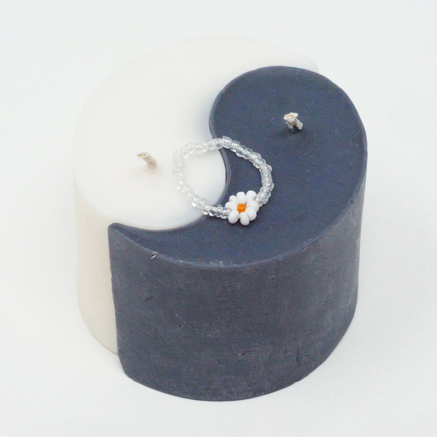White n Clear Daisy Ring