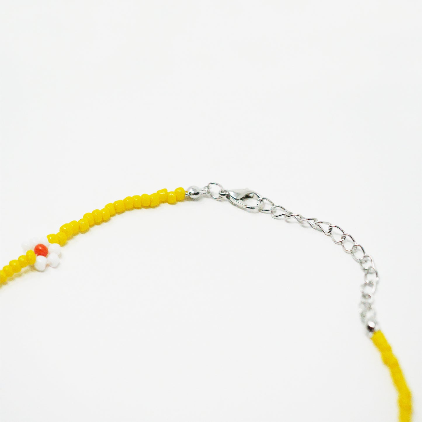 Yellow Bead Daisy Necklace