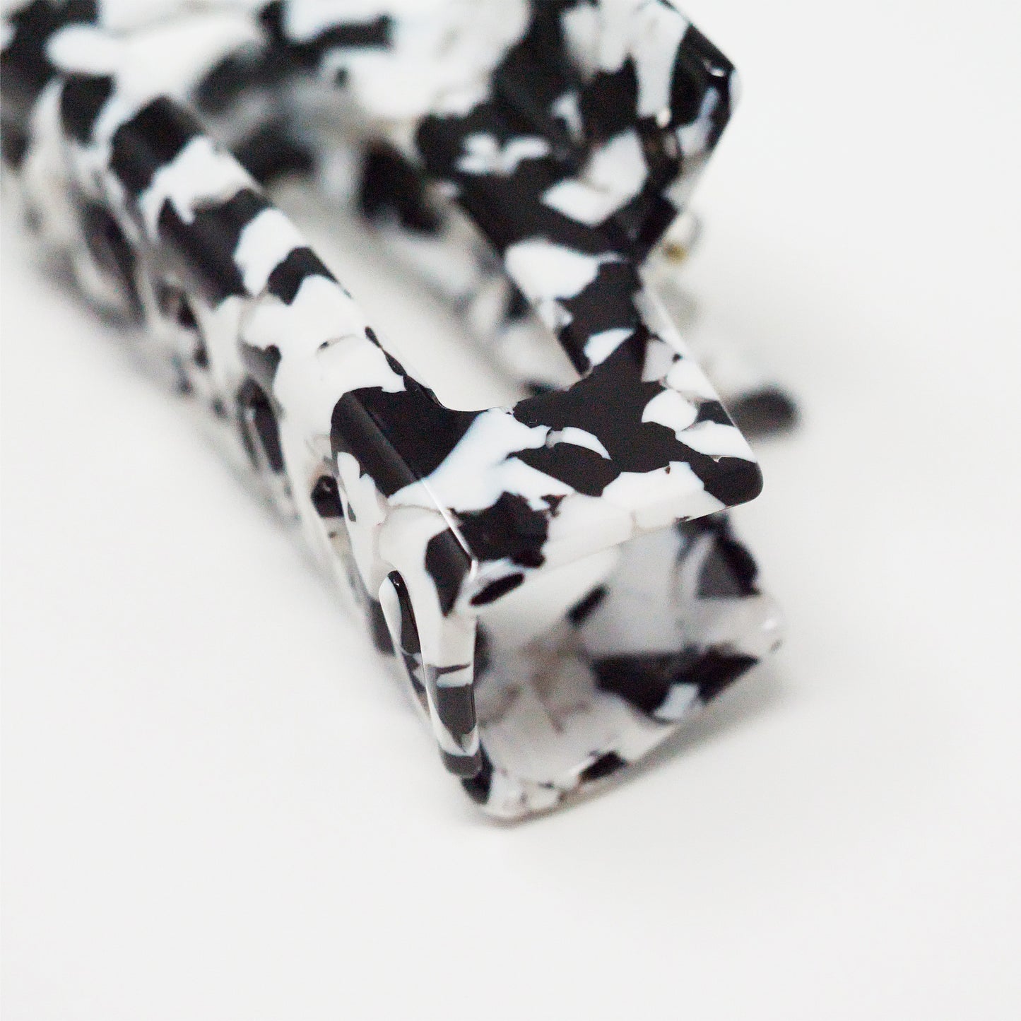 Medium Dalmatian Cow Claw